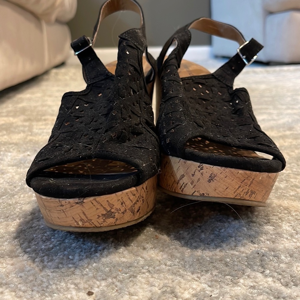 Black cork wedges